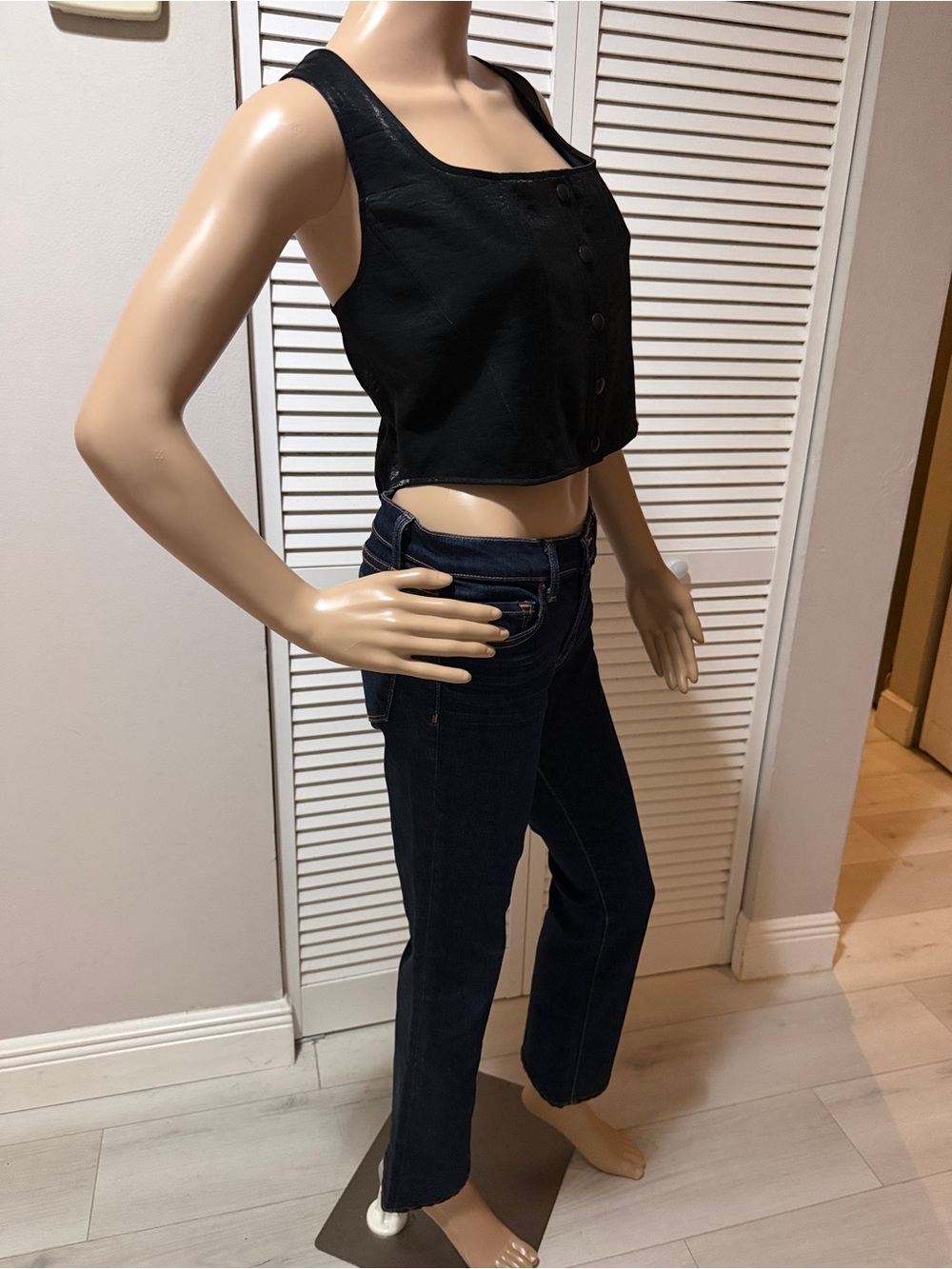 J Brand Dark Wash Cropped Flare Jeans – Size 27